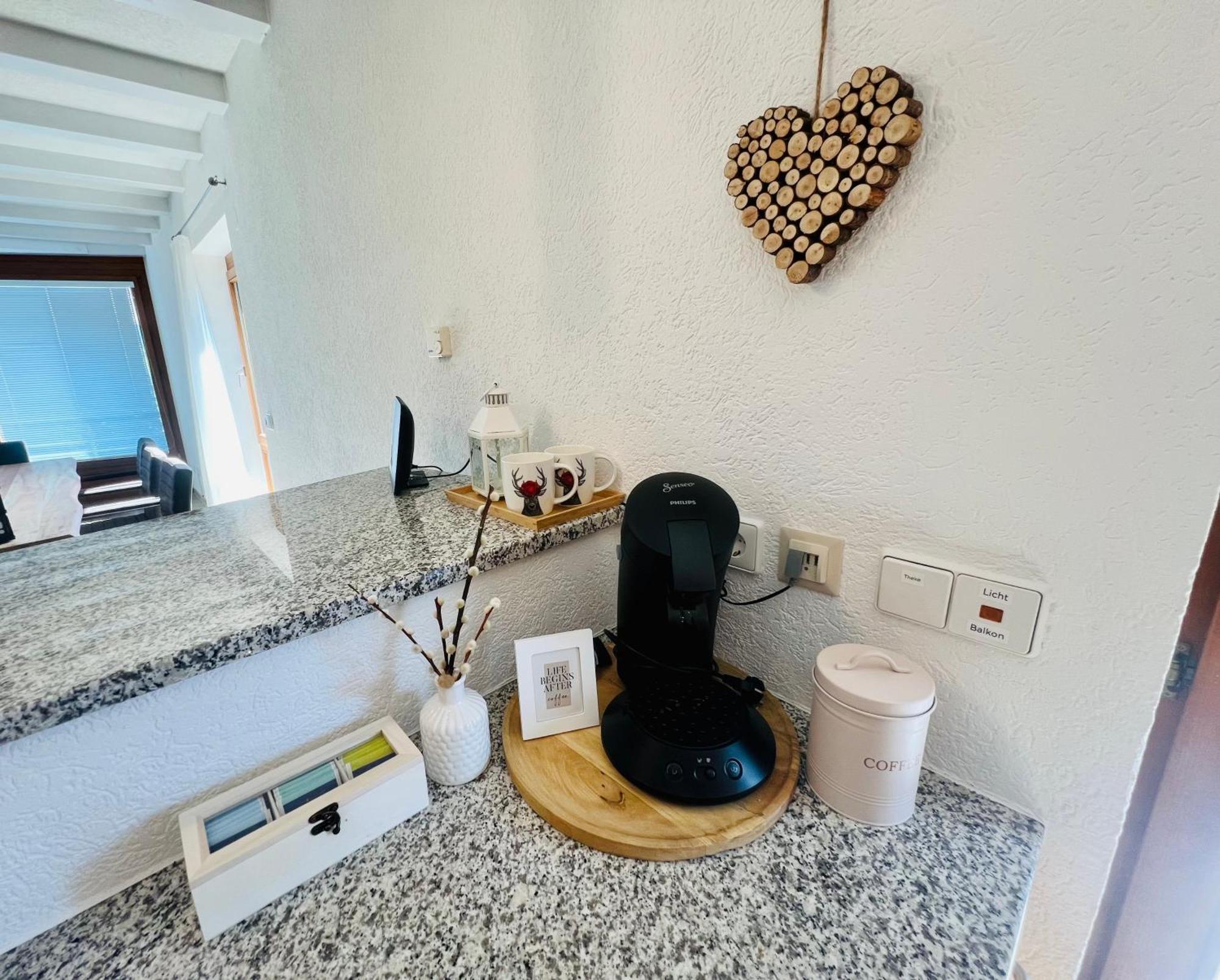 Apartamento Panoramablick Mit Privatparkplatz, 2 Balkone Und 1,5 Baeder Titisee-Neustadt Exterior foto