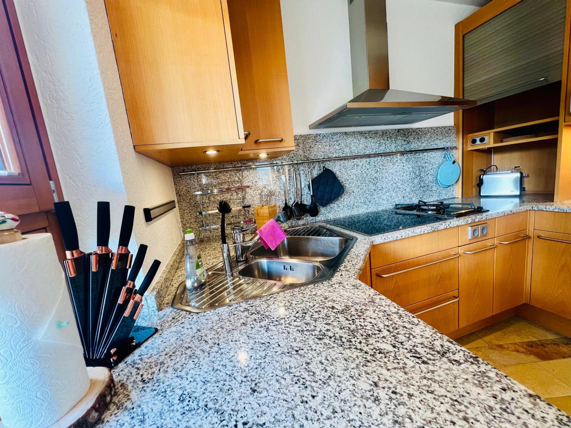 Apartamento Panoramablick Mit Privatparkplatz, 2 Balkone Und 1,5 Baeder Titisee-Neustadt Exterior foto